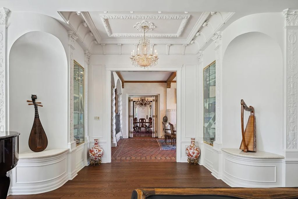 The Villa in Winnetka features incredible manicured resort level grounds accented with a full 2 story cabana house, now available for sale. This home located at 445 Sheridan Rd, Winnetka, Illinois