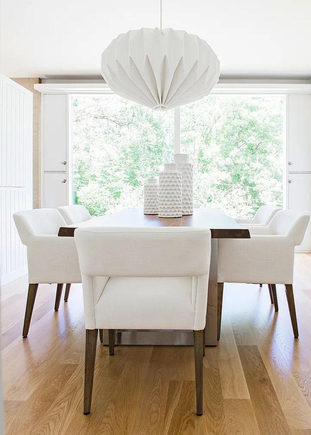 This Mid-century Modern Jewel in Hinsdale, IL Features Thoughtful ...