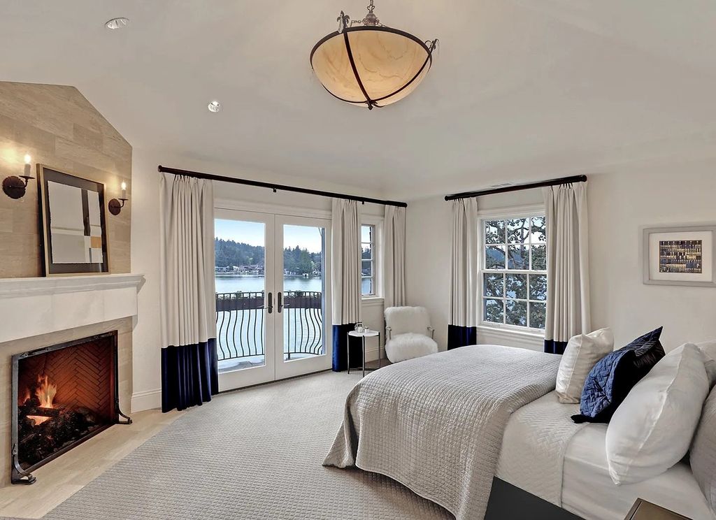 The House in Lake Oswego is ready for entertaining w/stunning kitchen, great room, & formal dining, now available for sale. This home located at 3232 Lakeview Blvd, Lake Oswego, Oregon