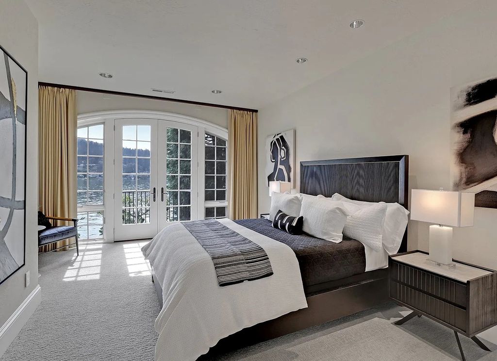 The House in Lake Oswego is ready for entertaining w/stunning kitchen, great room, & formal dining, now available for sale. This home located at 3232 Lakeview Blvd, Lake Oswego, Oregon