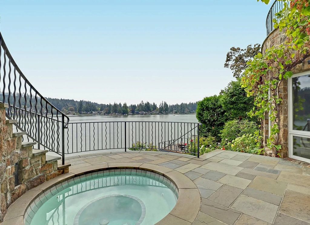 The House in Lake Oswego is ready for entertaining w/stunning kitchen, great room, & formal dining, now available for sale. This home located at 3232 Lakeview Blvd, Lake Oswego, Oregon