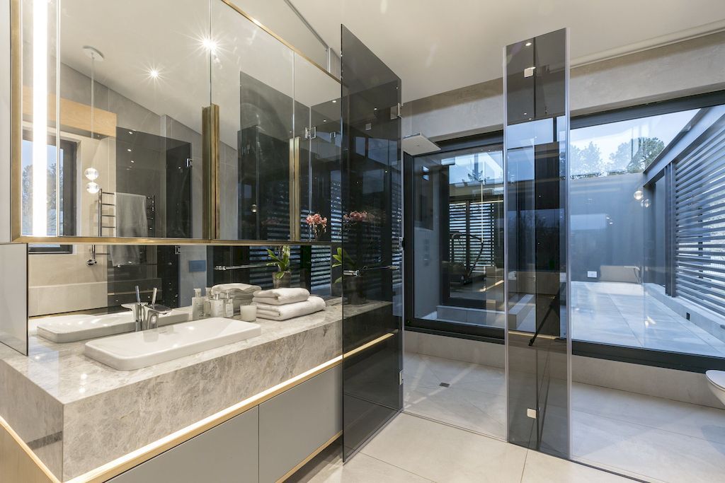 Victoria Residence in South Africa by Nico van der Meulen Architects