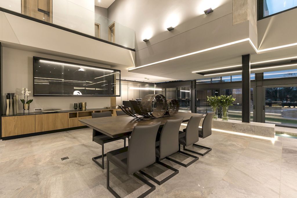 Victoria Residence in South Africa by Nico van der Meulen Architects