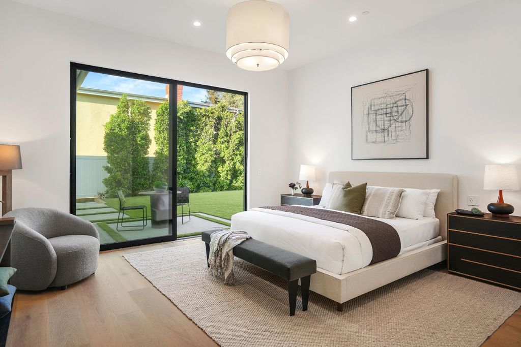 430 S Bundy Drive, Los Angeles, California is a masterpiece of both design and function on a rare half-acre lot blending sophisticated East Coast style and modern California flair.