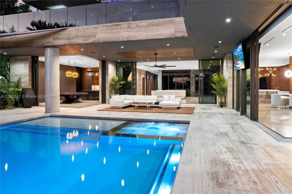 158 Palm Avenue, Miami Beach, Florida is a new construction masterpiece in one of the most coveted Miami Beach gated communities with 100' water frontage, stunning bay and skyline views.