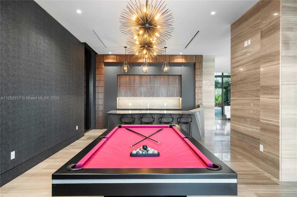158 Palm Avenue, Miami Beach, Florida is a new construction masterpiece in one of the most coveted Miami Beach gated communities with 100' water frontage, stunning bay and skyline views.