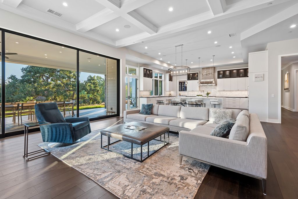 1781 Miller Ranch Drive, Thousand Oaks, California is an epic single story estate with resort quality grounds are simply perfect boasting a full sized basketball court, custom pool and spa.