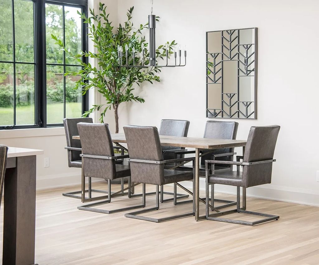 The Home in Nashville is designed by David Baird, & styled by Marcelle Guibeau, now available for sale. This home located at 3612B Woodmont Blvd, Nashville, Tennessee