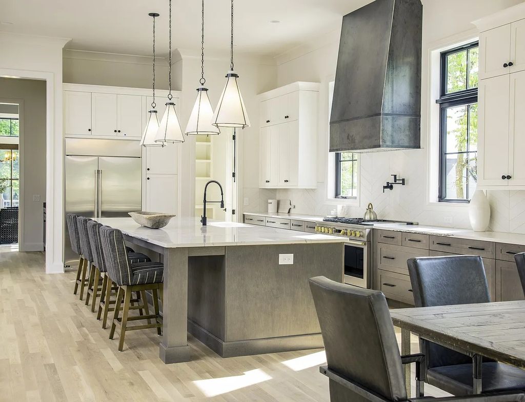 The Home in Nashville is designed by David Baird, & styled by Marcelle Guibeau, now available for sale. This home located at 3612B Woodmont Blvd, Nashville, Tennessee