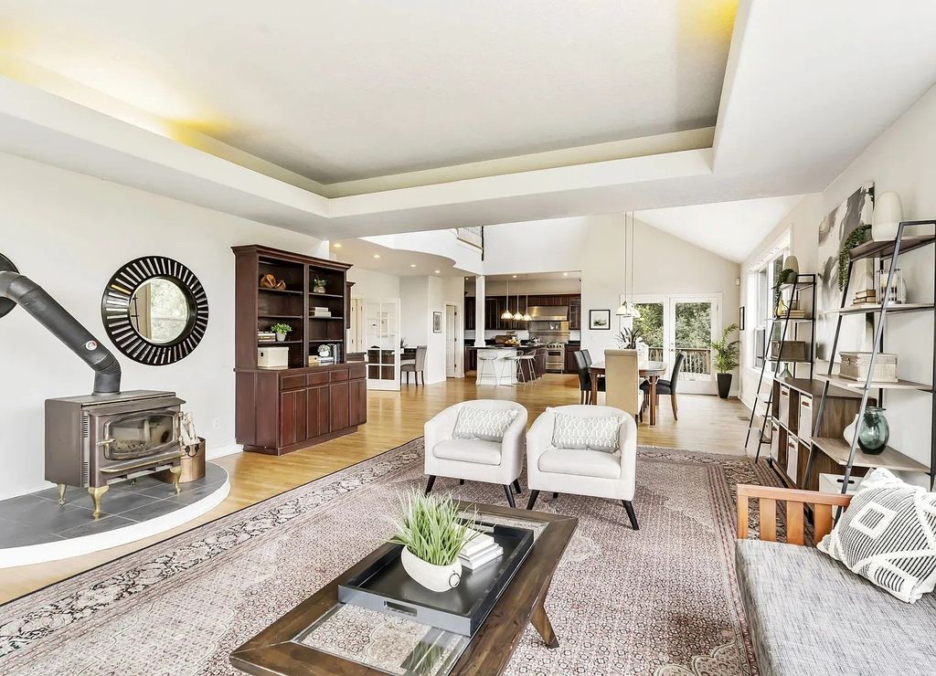The Estate in Portland is a luxurious home commanding breathtaking panoramic views of 3 mountains now available for sale. This home located at 17010 NW Sheltered Nook Rd, Portland, Oregon; offering 06 bedrooms and 06 bathrooms with 7,719 square feet of living spaces.