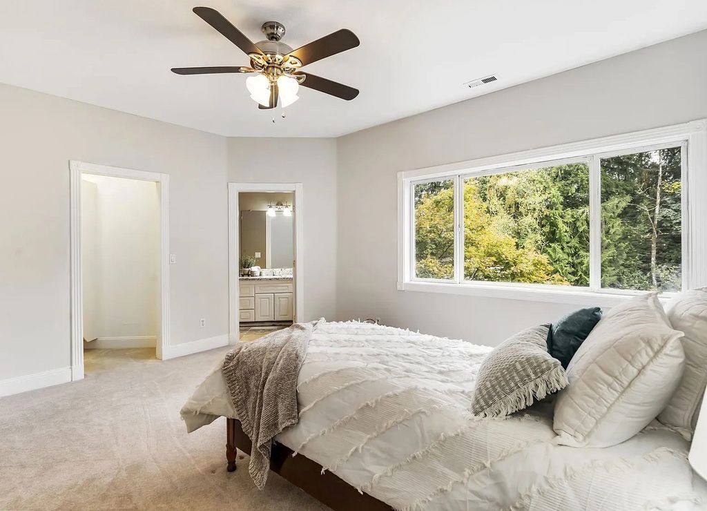 The Estate in Portland is a luxurious home commanding breathtaking panoramic views of 3 mountains now available for sale. This home located at 17010 NW Sheltered Nook Rd, Portland, Oregon; offering 06 bedrooms and 06 bathrooms with 7,719 square feet of living spaces.