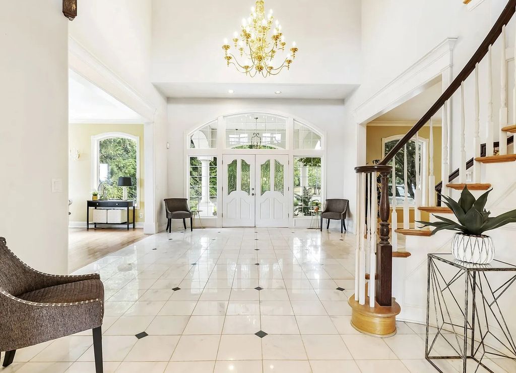 The Estate in Portland is a luxurious home commanding breathtaking panoramic views of 3 mountains now available for sale. This home located at 17010 NW Sheltered Nook Rd, Portland, Oregon; offering 06 bedrooms and 06 bathrooms with 7,719 square feet of living spaces.