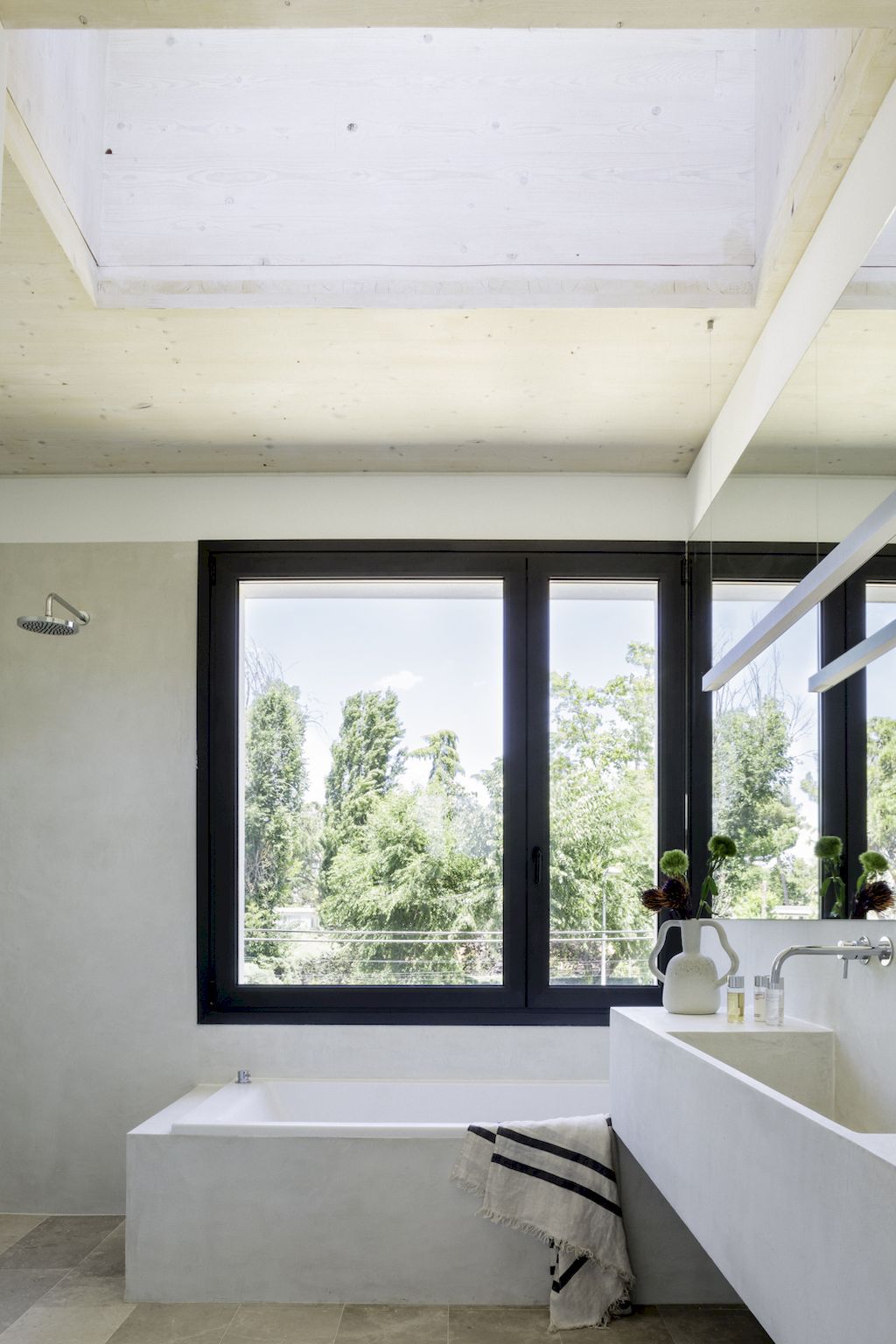 House AS, an Elegant House With Outdoor Living Connection by Ábaton