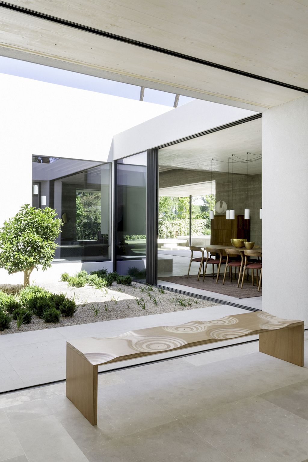 House AS, an Elegant House With Outdoor Living Connection by Ábaton