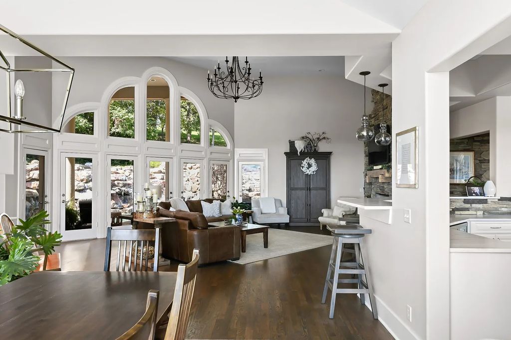 The Estate in Thompsons Station is a luxurious home fully renovated and boasts breathtaking views from every room now available for sale. This home located at 5670 Carters Creek Pike, Thompsons Station, Tennessee; offering 05 bedrooms and 06 bathrooms with 5,362 square feet of living spaces. 