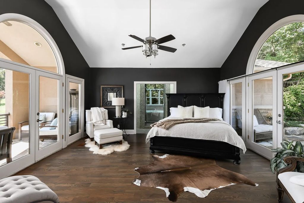 The Estate in Thompsons Station is a luxurious home fully renovated and boasts breathtaking views from every room now available for sale. This home located at 5670 Carters Creek Pike, Thompsons Station, Tennessee; offering 05 bedrooms and 06 bathrooms with 5,362 square feet of living spaces. 