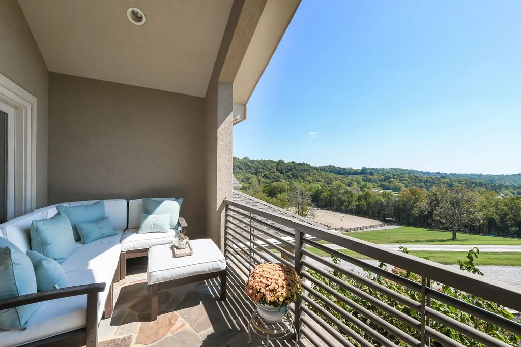 The Estate in Thompsons Station is a luxurious home fully renovated and boasts breathtaking views from every room now available for sale. This home located at 5670 Carters Creek Pike, Thompsons Station, Tennessee; offering 05 bedrooms and 06 bathrooms with 5,362 square feet of living spaces. 