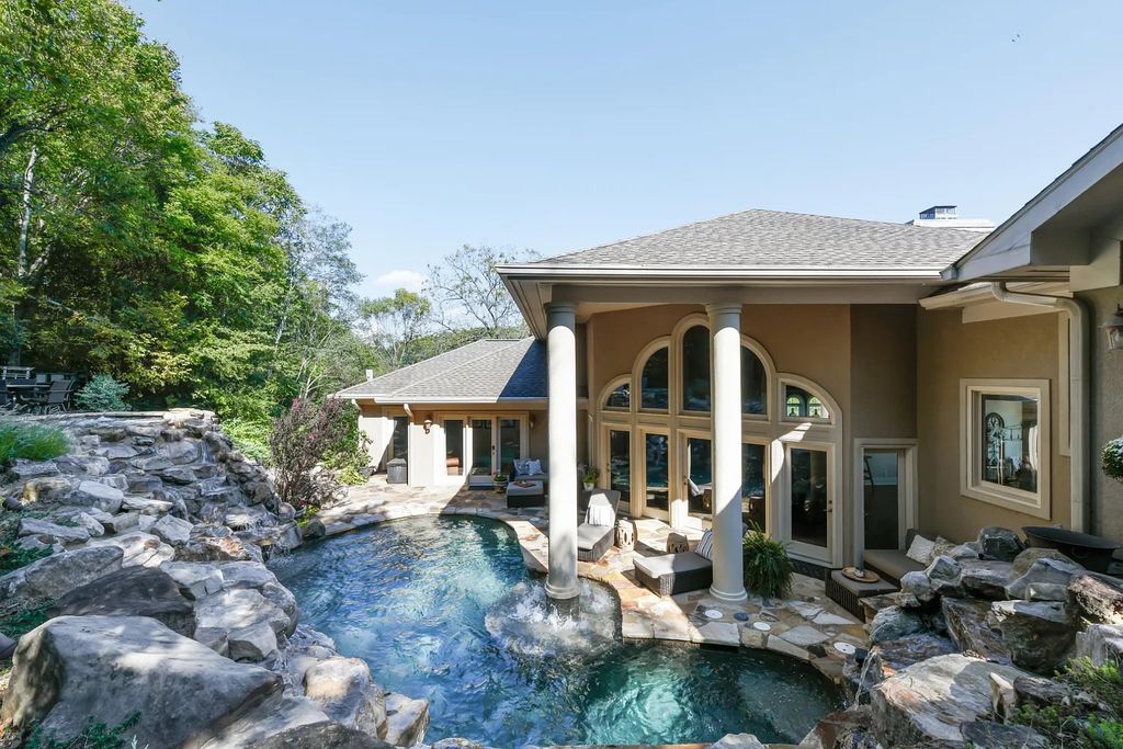 The Estate in Thompsons Station is a luxurious home fully renovated and boasts breathtaking views from every room now available for sale. This home located at 5670 Carters Creek Pike, Thompsons Station, Tennessee; offering 05 bedrooms and 06 bathrooms with 5,362 square feet of living spaces. 