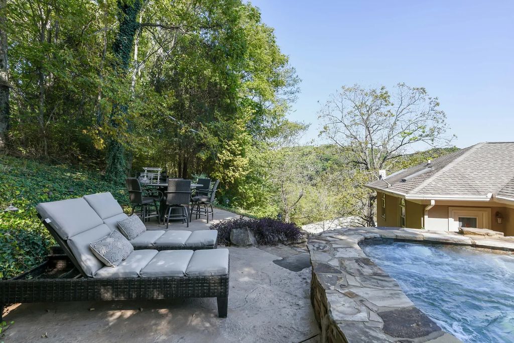 The Estate in Thompsons Station is a luxurious home fully renovated and boasts breathtaking views from every room now available for sale. This home located at 5670 Carters Creek Pike, Thompsons Station, Tennessee; offering 05 bedrooms and 06 bathrooms with 5,362 square feet of living spaces. 