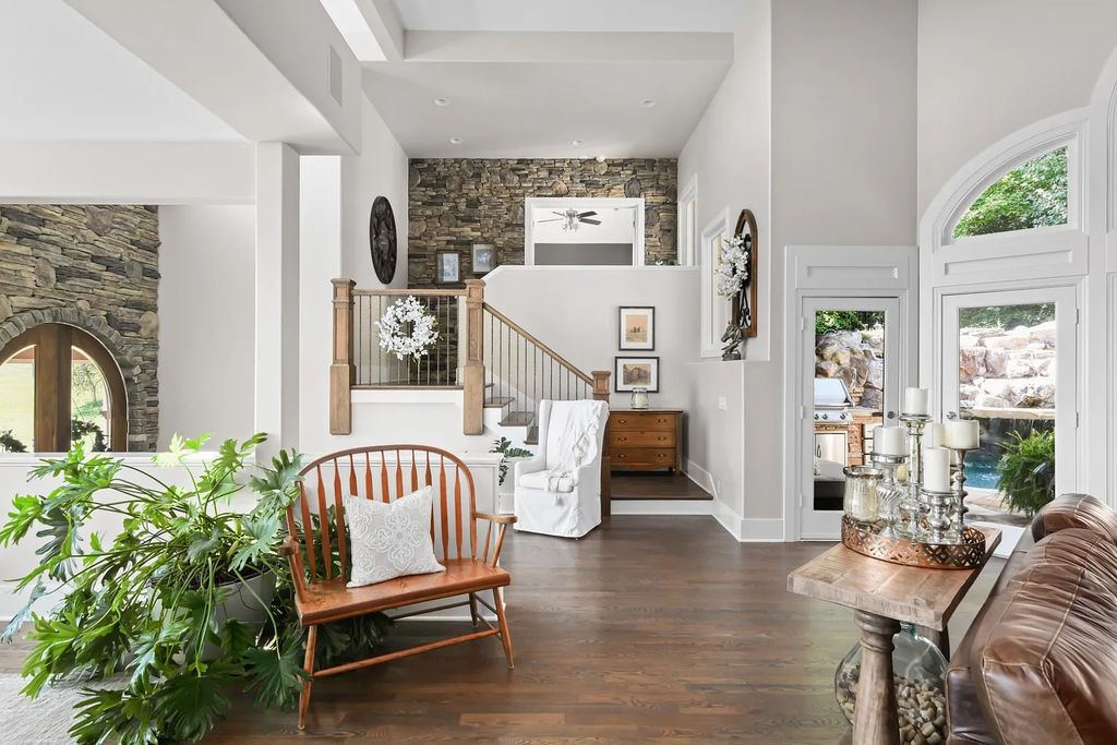 The Estate in Thompsons Station is a luxurious home fully renovated and boasts breathtaking views from every room now available for sale. This home located at 5670 Carters Creek Pike, Thompsons Station, Tennessee; offering 05 bedrooms and 06 bathrooms with 5,362 square feet of living spaces. 