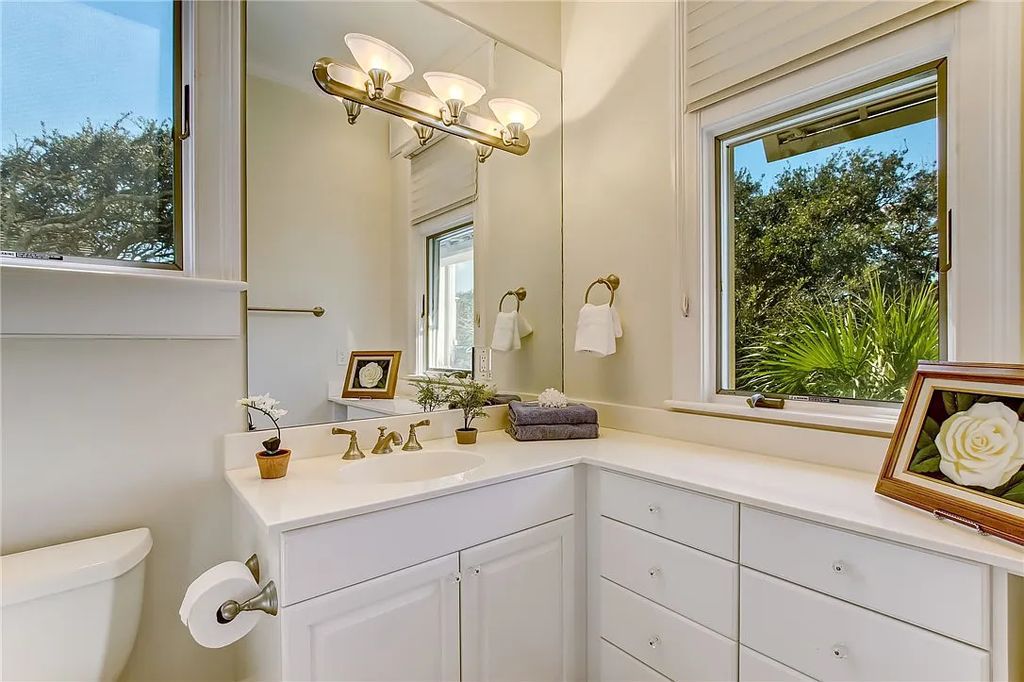 27 Ocean Club Drive, Fernandina Beach, Florida is an extraordinary oceanfront home is located on Ocean Club Drive, one of the most prestigious streets in NE Florida capturing spectacular views of the Atlantic Ocean.