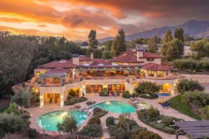 Palatial Mediterranean Estate in Ojai, California with Nearly 11,000 SF of Majestic Living Space hits the market for $9,850,000 1 Listed at 14.5 Million This Palatial Mediterranean Estate in Ojai California Comes with Nearly 11000 SF of Majestic Living Space 27