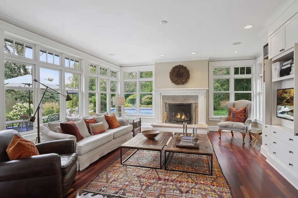The Property in Edina is Thoughtfully nicknamed “Little Tuscany” the combination of luscious landscaping, golf course views and entertainment area, now available for sale. This home located at 27 Circle W, Edina, Minnesota