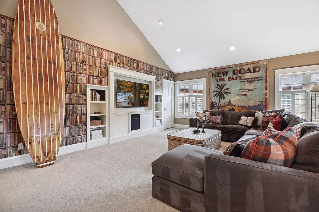 The Property in Edina is Thoughtfully nicknamed “Little Tuscany” the combination of luscious landscaping, golf course views and entertainment area, now available for sale. This home located at 27 Circle W, Edina, Minnesota