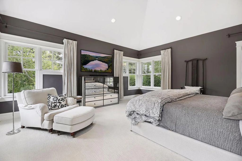The Property in Edina is Thoughtfully nicknamed “Little Tuscany” the combination of luscious landscaping, golf course views and entertainment area, now available for sale. This home located at 27 Circle W, Edina, Minnesota