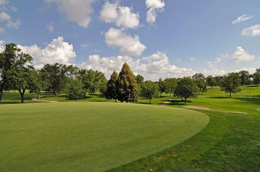 The Property in Edina is Thoughtfully nicknamed “Little Tuscany” the combination of luscious landscaping, golf course views and entertainment area, now available for sale. This home located at 27 Circle W, Edina, Minnesota