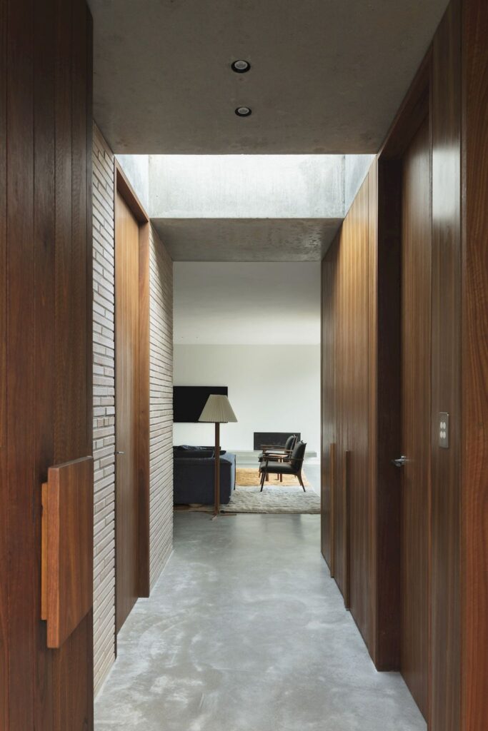 Little Manly House with Contemporary Architecture Design by CHROFI 12