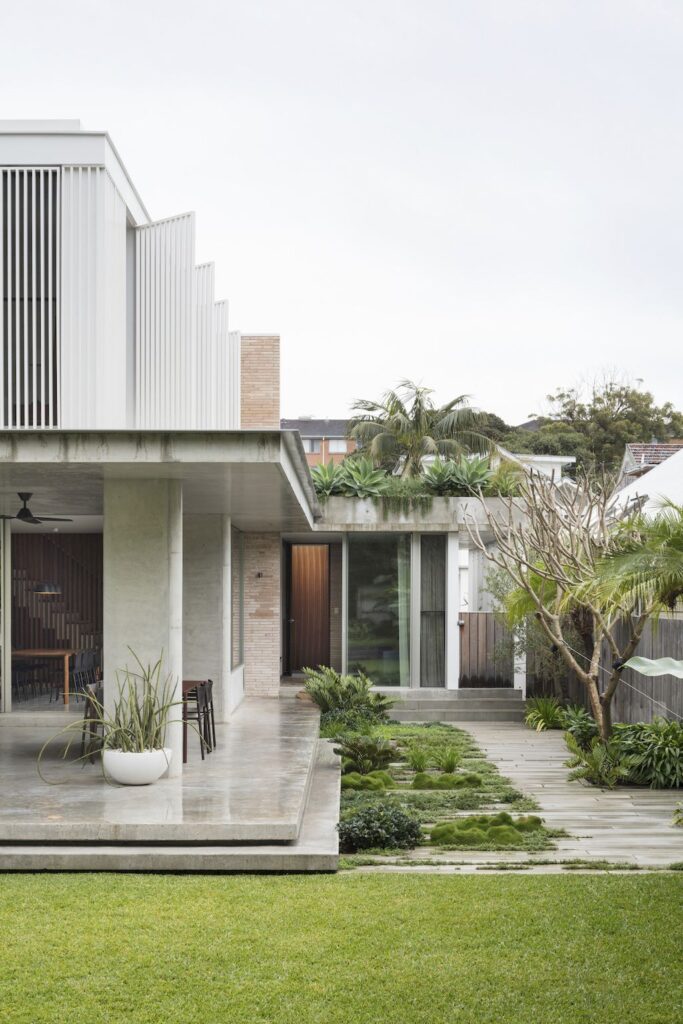 Little Manly House with Contemporary Architecture Design by CHROFI 7