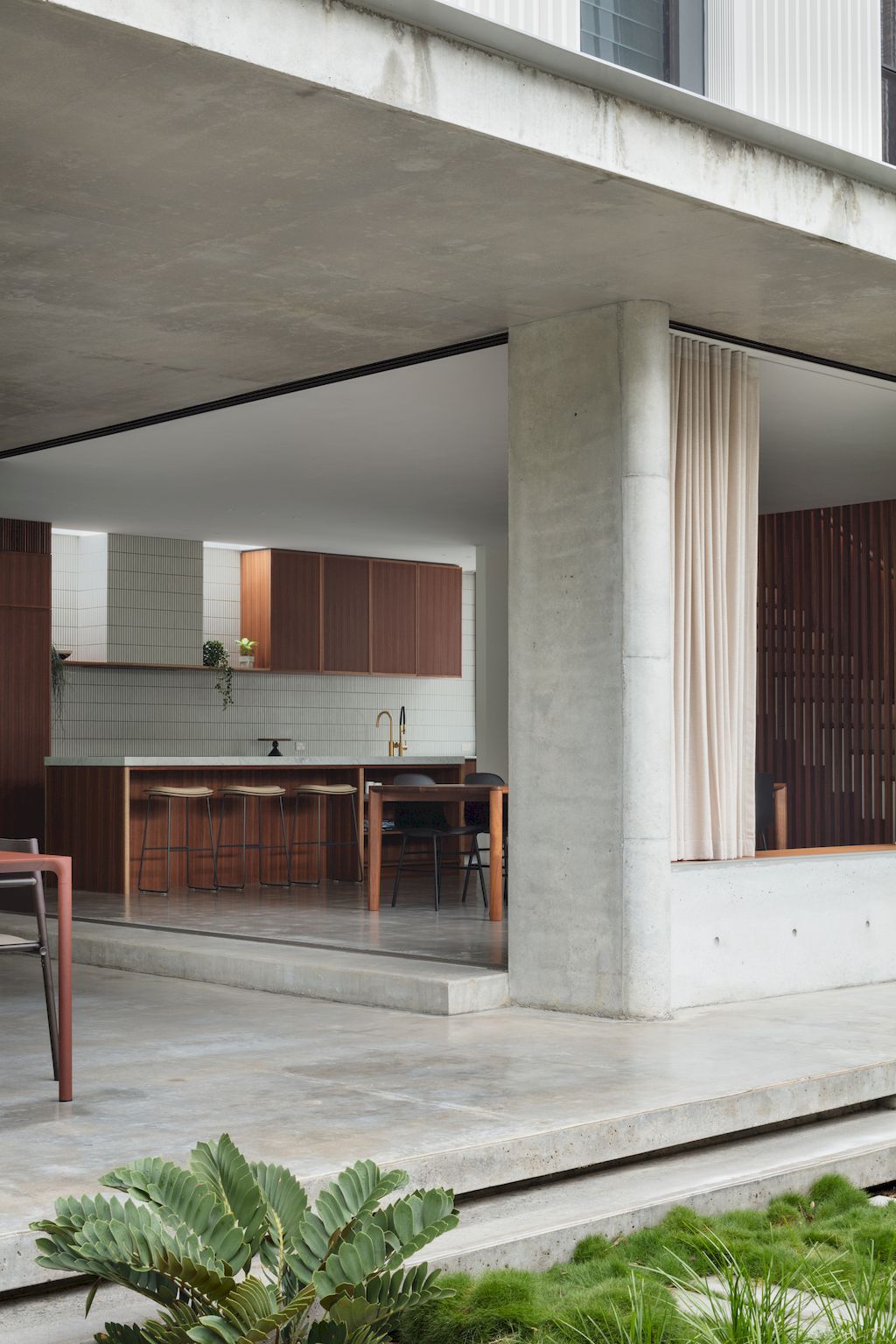 Little Manly House with Contemporary Architecture Design by CHROFI 9
