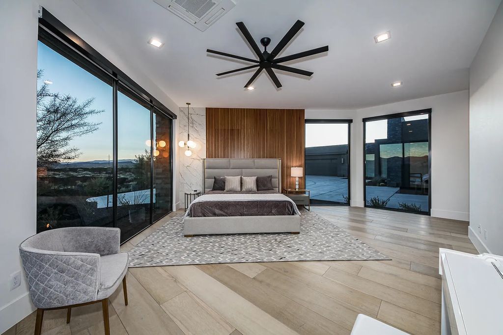 2399 N Kiva Trail, Saint George, Utah is a truly one of a kind contemporary estate sits 28 feet above the street below, boasts 360 degree views, including a picture perfect framing of Snow Canyon, Red Mountain, Pine Valley Mountain, Movie Rock, and the Kachina Cliffs.