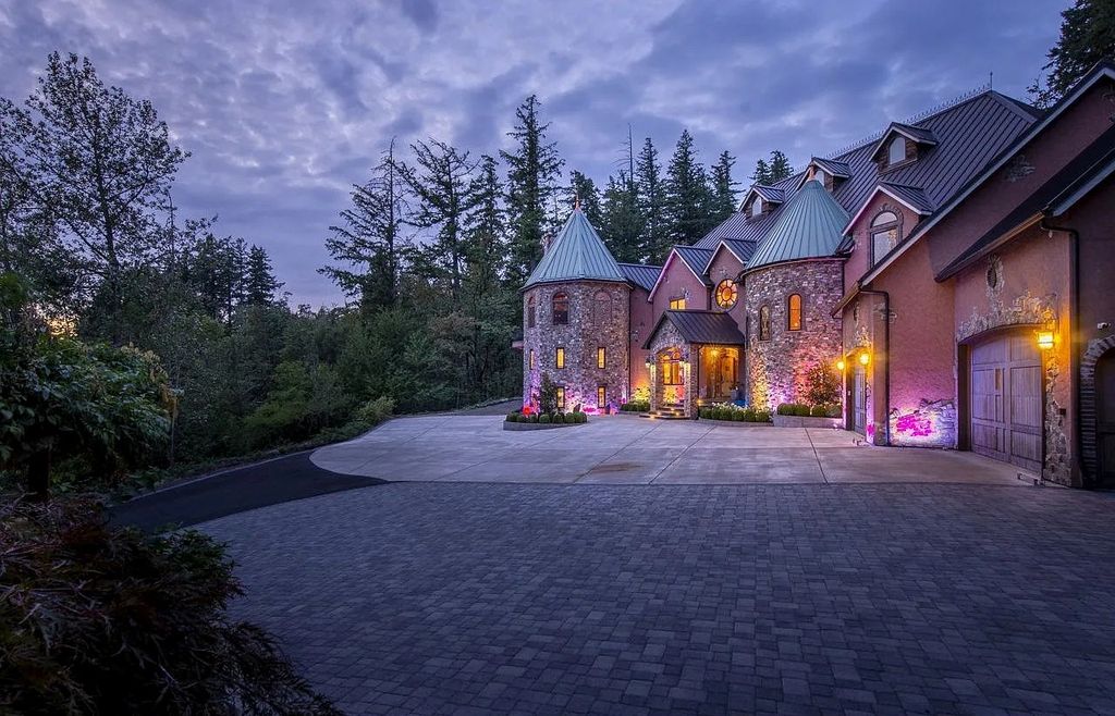 The Estate in Portland is a luxurious home fully furnished with vineyard and underground wine cellar now available for sale. This home located at 14125 NW Germantown Rd, Portland, Oregon; offering 06 bedrooms and 06 bathrooms with 13,000 square feet of living spaces.
