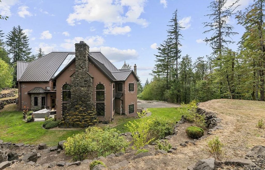 The Estate in Portland is a luxurious home fully furnished with vineyard and underground wine cellar now available for sale. This home located at 14125 NW Germantown Rd, Portland, Oregon; offering 06 bedrooms and 06 bathrooms with 13,000 square feet of living spaces.