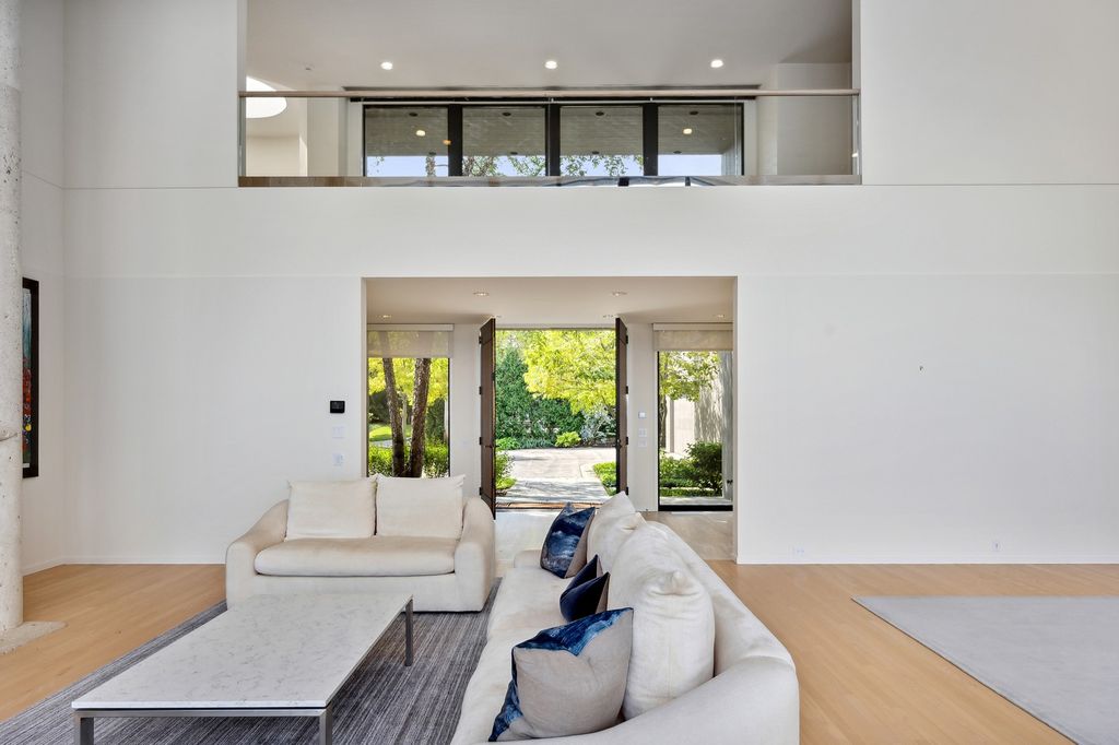 Perched High with Phenomenal Panoramic Lake Views This 7999900 Home Delivers Modern Open Concept Living in Glencoe IL 21