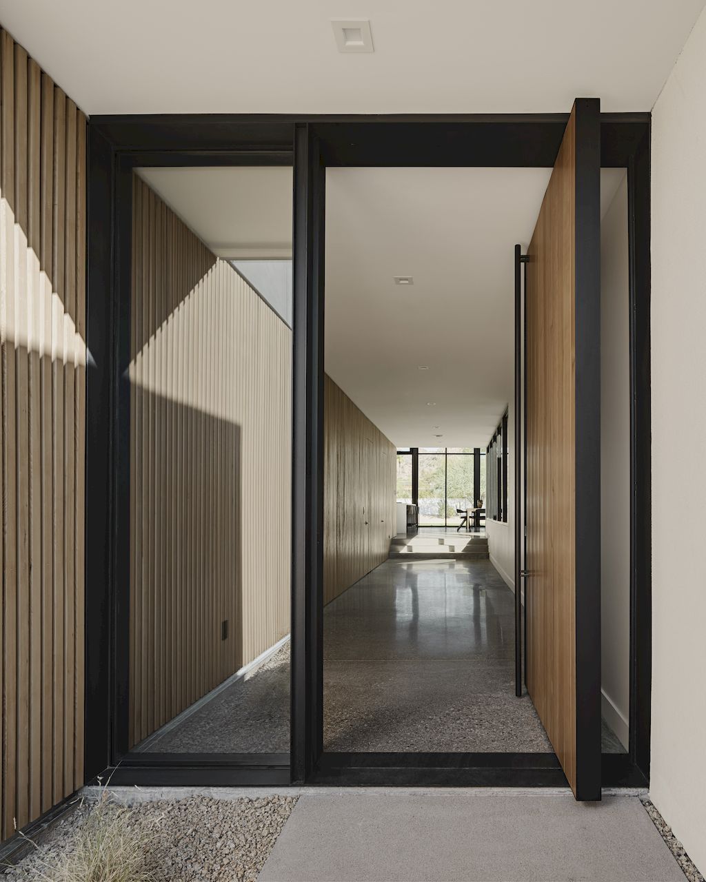 Rove House, Stunning Renovation Project in Arizona by The Ranch Mine