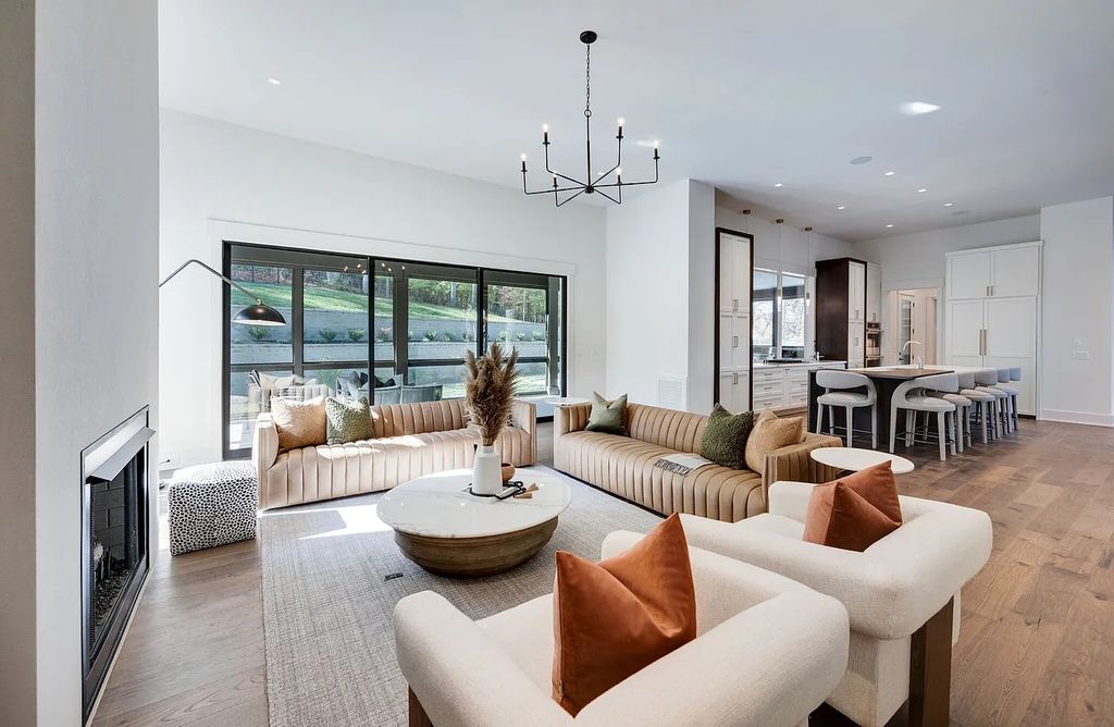 The House in Nashville has a main level master, secondary bedroom, and office along with all the elegant modern touches, now available for sale. This home located at 6523 Currywood Dr, Nashville, Tennessee