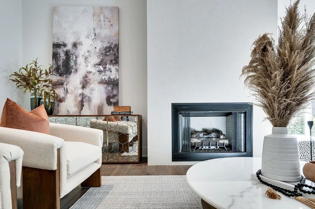 The House in Nashville has a main level master, secondary bedroom, and office along with all the elegant modern touches, now available for sale. This home located at 6523 Currywood Dr, Nashville, Tennessee
