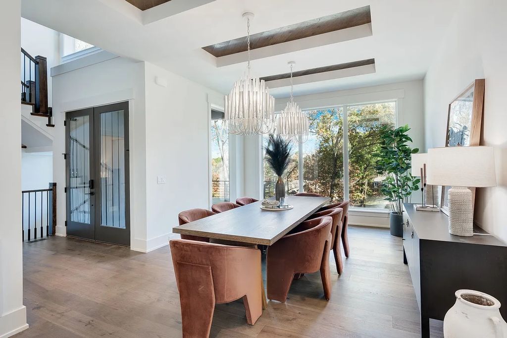 The House in Nashville has a main level master, secondary bedroom, and office along with all the elegant modern touches, now available for sale. This home located at 6523 Currywood Dr, Nashville, Tennessee