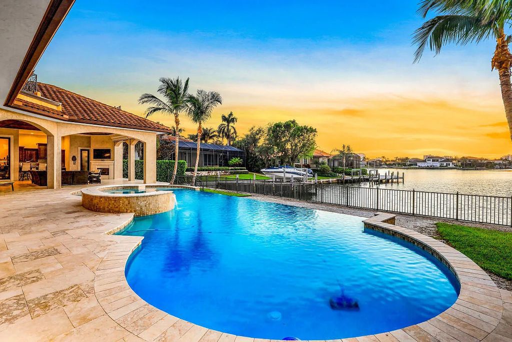 590 S Heathwood Drive, Marco Island, Florida is an elegant and refined estate in an ideal location close to Marco Beach, Winterberry and Mackle Park's, restaurants, and shopping.