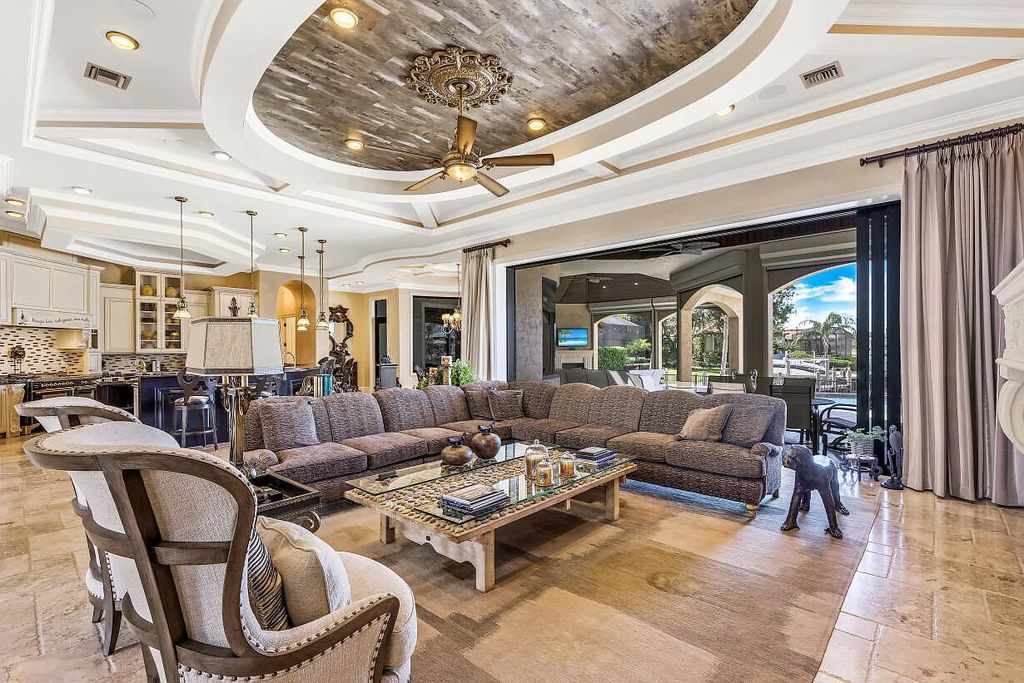 590 S Heathwood Drive, Marco Island, Florida is an elegant and refined estate in an ideal location close to Marco Beach, Winterberry and Mackle Park's, restaurants, and shopping.