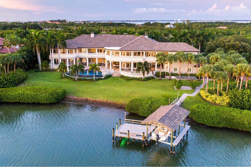 2131 Oceanview Drive, Tierra Verde, Florida is a resort-class estate with 276 feet of beautiful water on the Gulf of Mexico in the Westhore neighborhood, sits on manicured gated and recently fenced grounds with mature palms and landscaping.