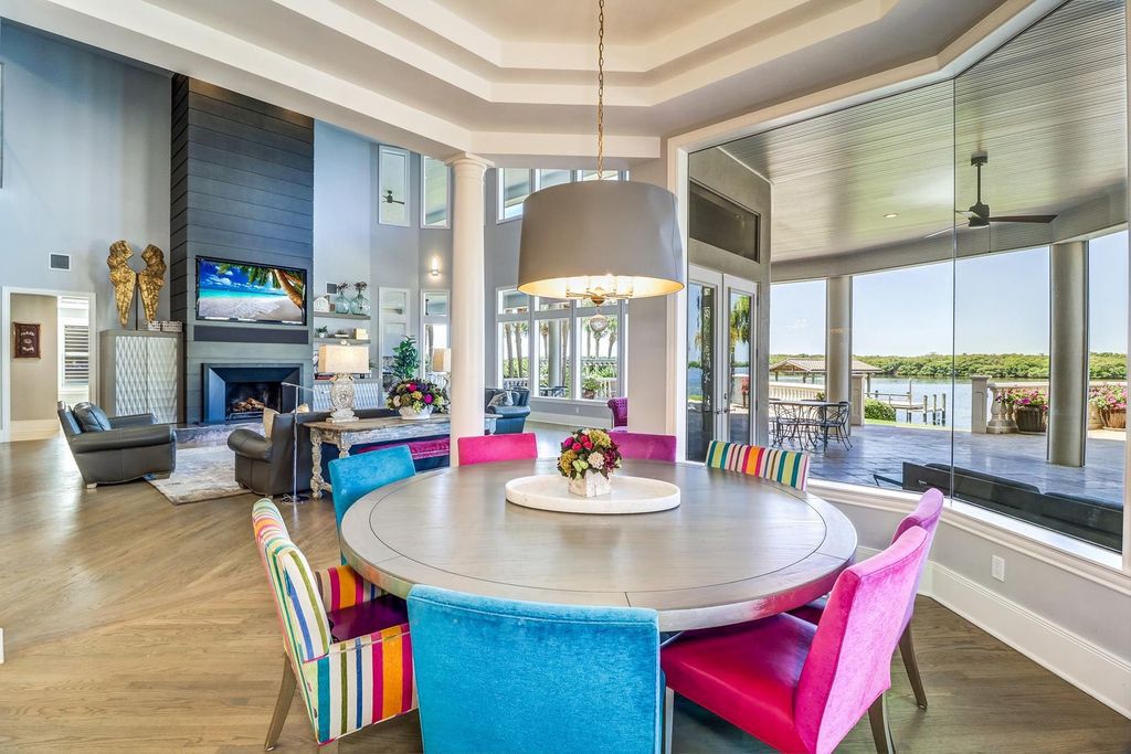 2131 Oceanview Drive, Tierra Verde, Florida is a resort-class estate with 276 feet of beautiful water on the Gulf of Mexico in the Westhore neighborhood, sits on manicured gated and recently fenced grounds with mature palms and landscaping.