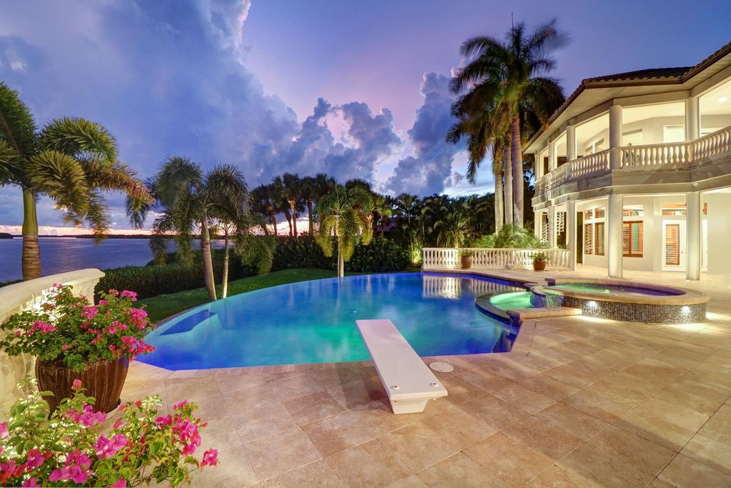 2131 Oceanview Drive, Tierra Verde, Florida is a resort-class estate with 276 feet of beautiful water on the Gulf of Mexico in the Westhore neighborhood, sits on manicured gated and recently fenced grounds with mature palms and landscaping.