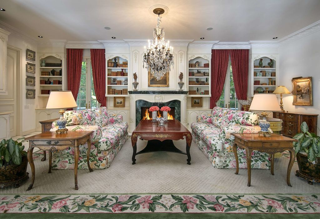 815 Cord Circle, Beverly Hills, California is a palatial residence sited on over a 1/2 acre with complete privacy, grounds are magical in every sense featuring a Roman style pool, fresco paintings and formal gardens.