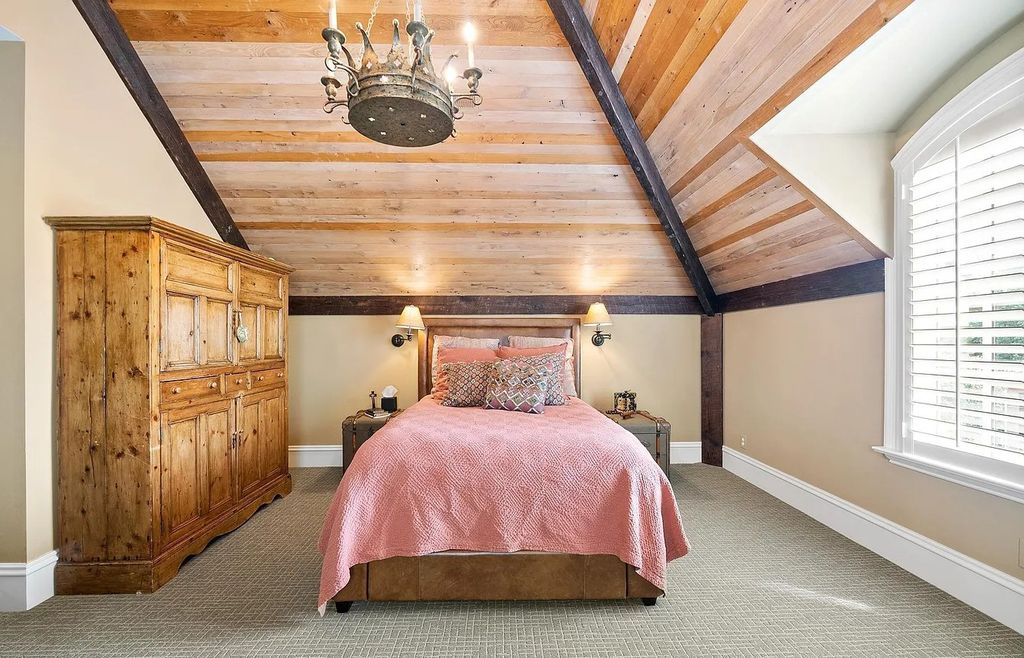 The Estate in Raleigh is a luxurious home located in a prime location in the heart of Raleigh now available for sale. This home located at 2301 White Oak Rd, Raleigh, North Carolina; offering 05 bedrooms and 09 bathrooms with 11,171 square feet of living spaces.