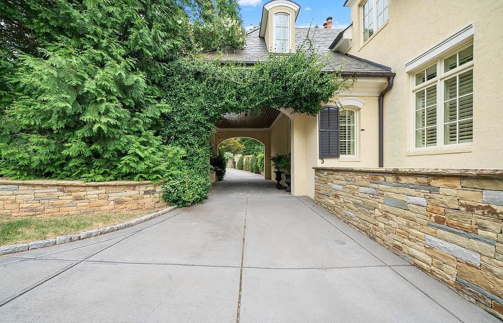 The Estate in Raleigh is a luxurious home located in a prime location in the heart of Raleigh now available for sale. This home located at 2301 White Oak Rd, Raleigh, North Carolina; offering 05 bedrooms and 09 bathrooms with 11,171 square feet of living spaces.