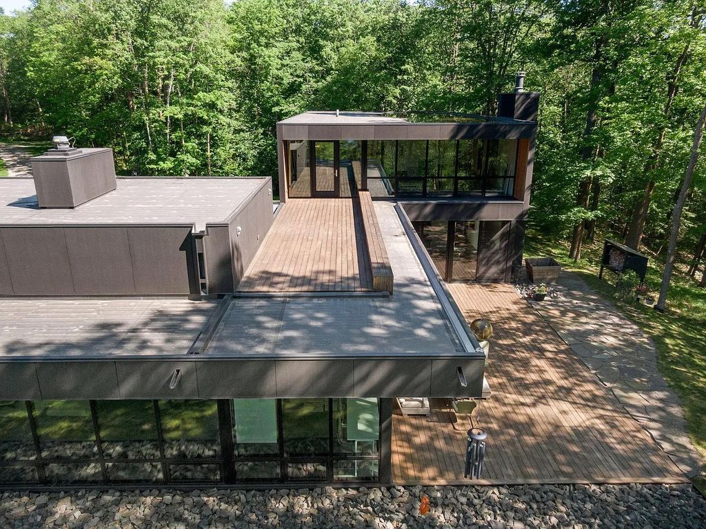 The Home in Bovey is Designed & built by an award-winning architect and master craftsmen, now available for sale. This home located at 29396 Cherokee Rd, Bovey, Minnesota